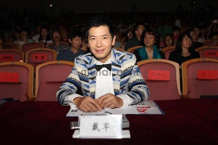 一曲成名，拒绝春晚，唱《阿莲》的戴军如今怎么样了？ (图24)