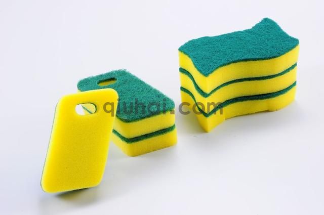 衣服晒干后沾满卫生纸屑，只要1块“刷碗布”，马上恢复“干净”(图3)